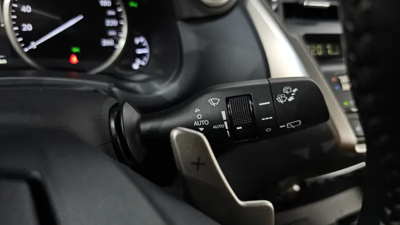 Lexus NX300h