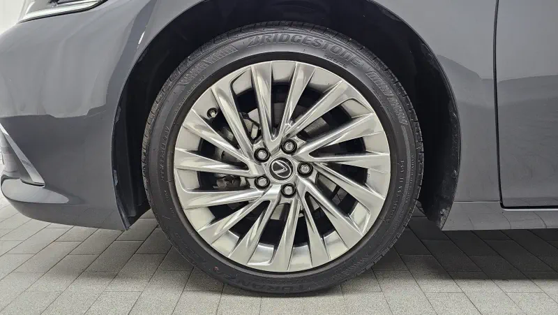 Lexus ES300h