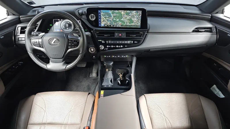 Lexus ES300h