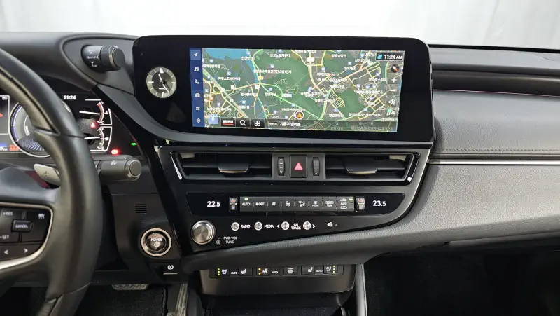 Lexus ES300h