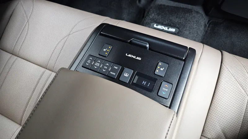 Lexus ES300h