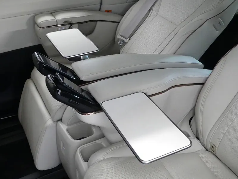Lexus LM500h