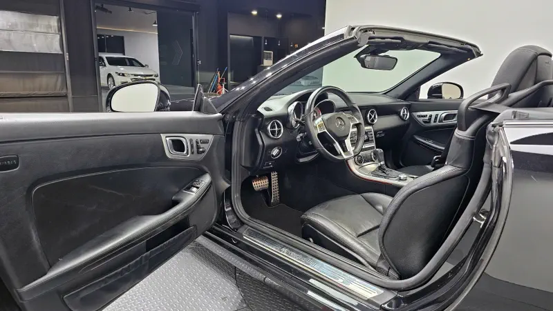 Mercedes-Benz SLK-Class