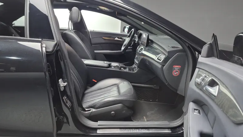 Mercedes-Benz CLS-Class
