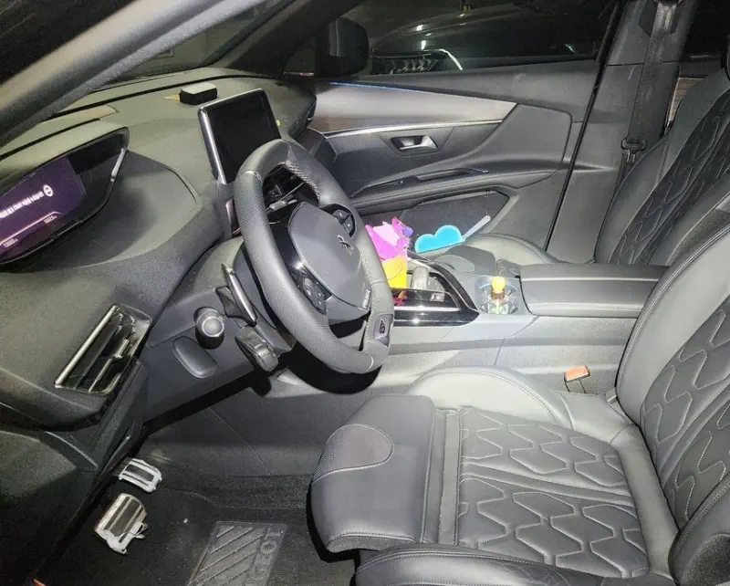 Peugeot 5008
