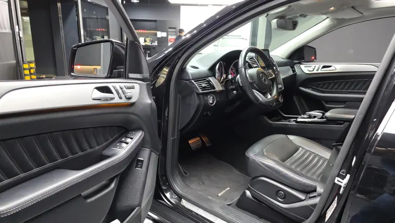 Mercedes-Benz GLE-Class