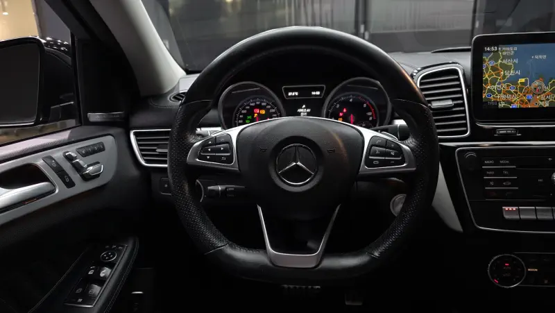 Mercedes-Benz GLE-Class
