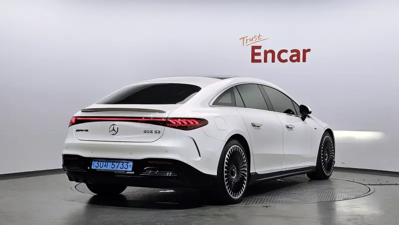 Mercedes-Benz EQS