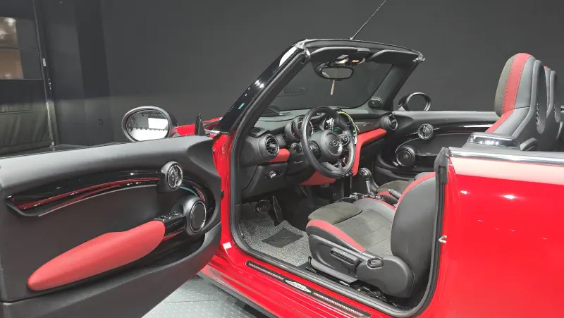 MINI Cabrio
