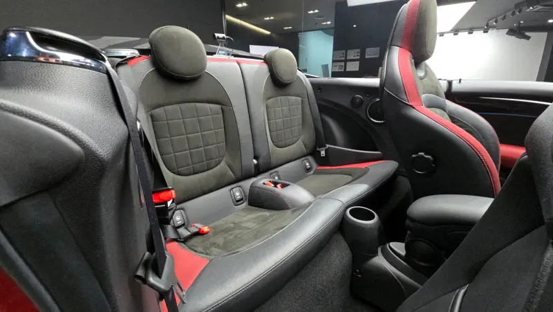 MINI Cabrio