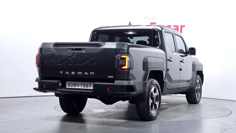 Kia Tasman