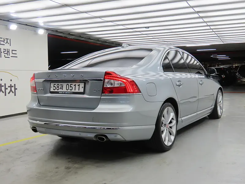 Volvo S80