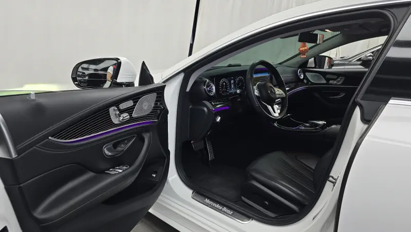 Mercedes-Benz CLS-Class
