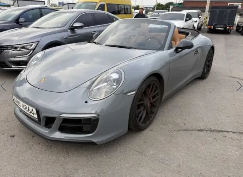 Porsche 911