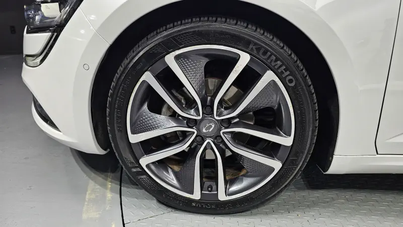 Renault Samsung SM6