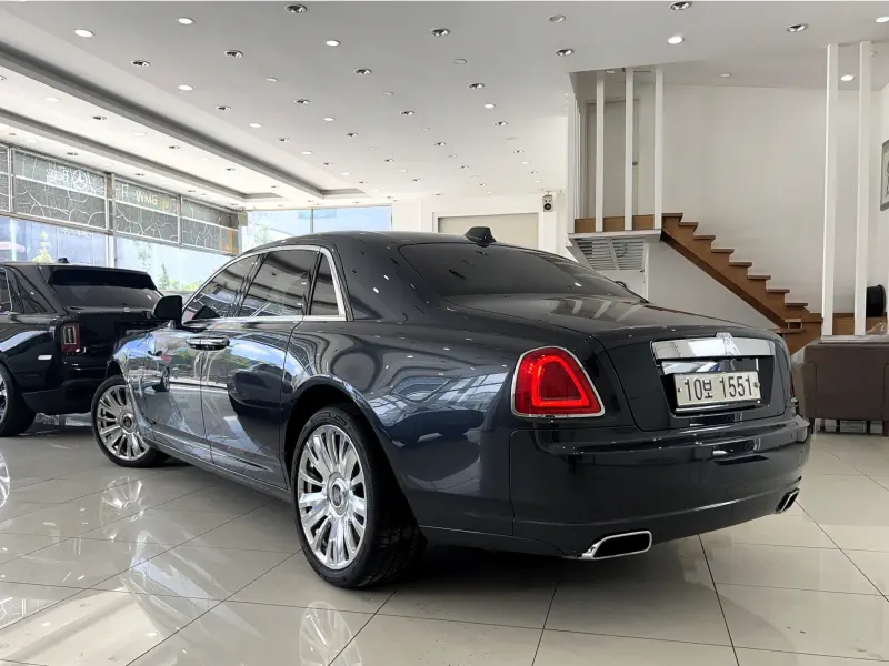 Rolls-Royce GHOST