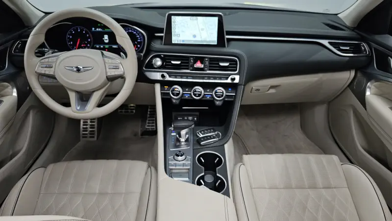 Genesis G70