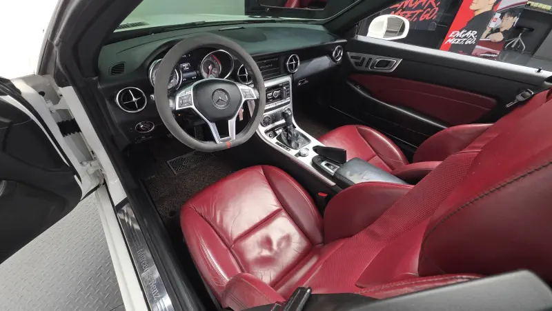 Mercedes-Benz SLK-Class