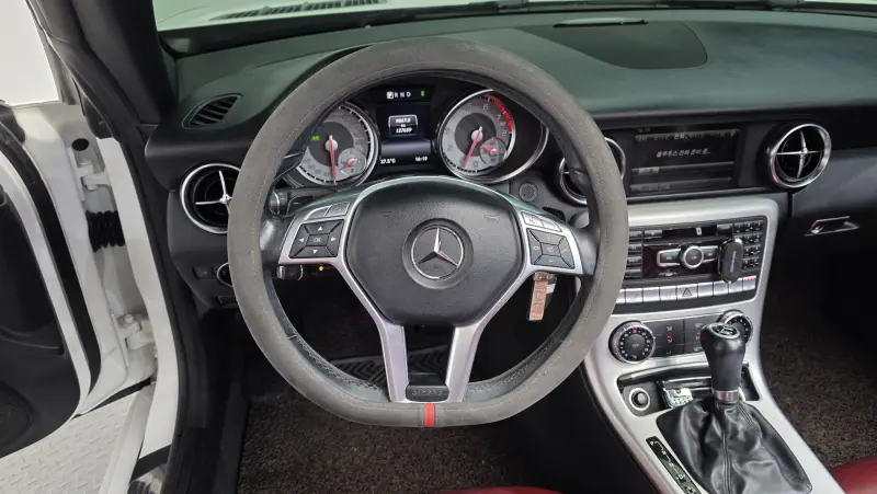 Mercedes-Benz SLK-Class