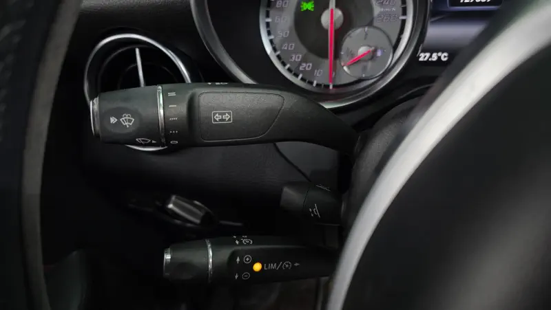 Mercedes-Benz SLK-Class