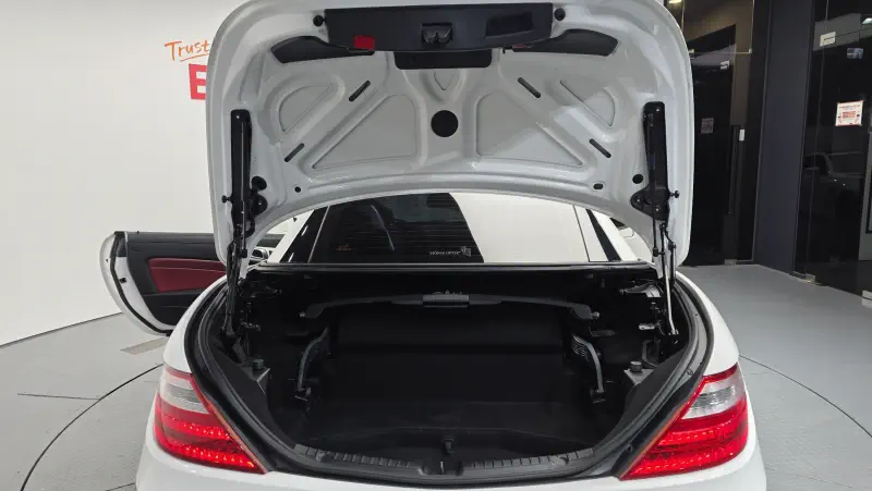 Mercedes-Benz SLK-Class