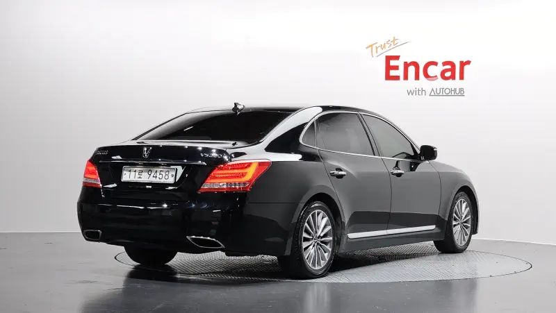 Hyundai Equus