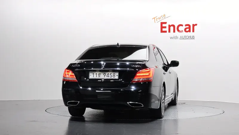 Hyundai Equus