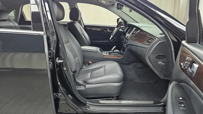 Hyundai Equus