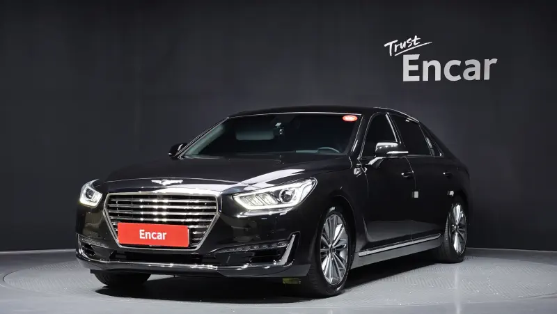 Genesis EQ900
