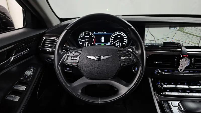 Genesis EQ900