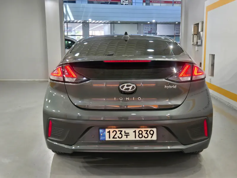 Hyundai Ioniq