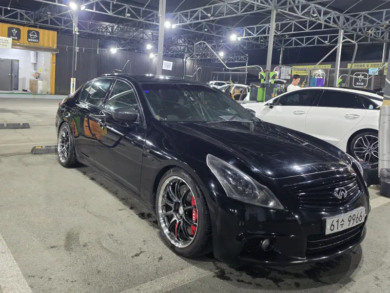 Infiniti G37