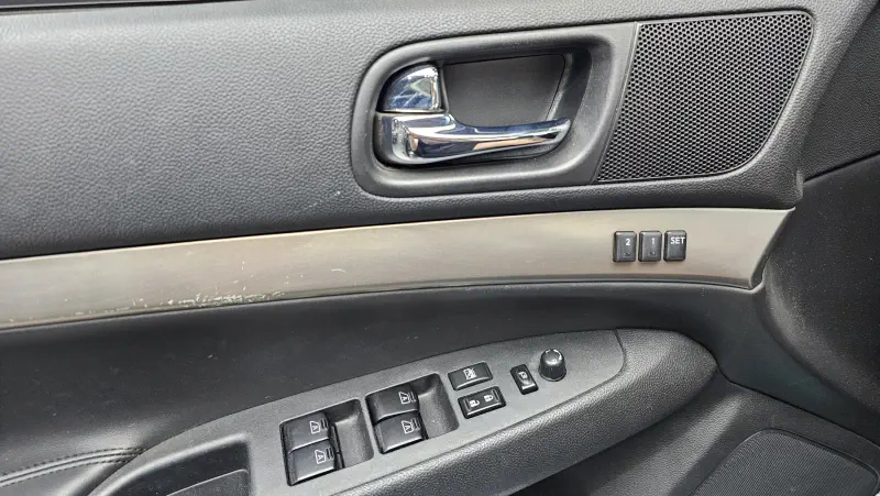 Infiniti G25