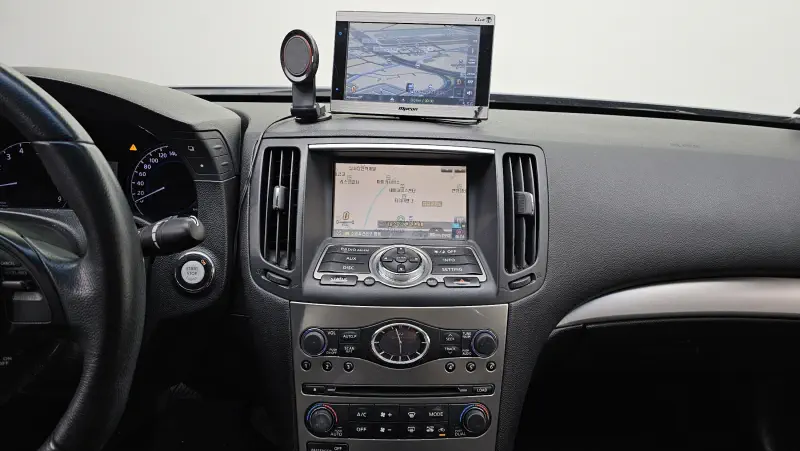 Infiniti G25