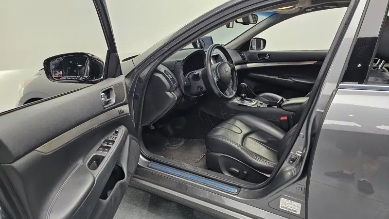 Infiniti G25