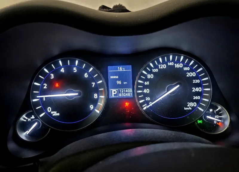 Infiniti M37