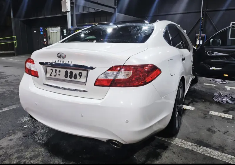Infiniti M37