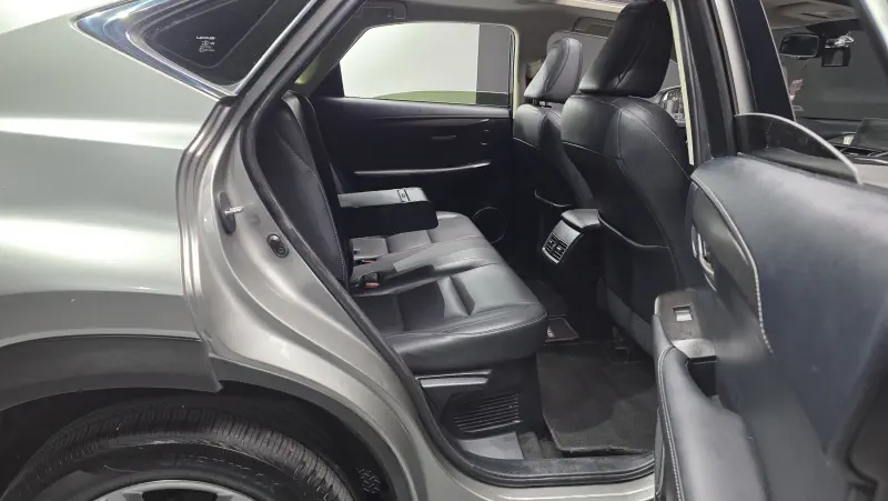 Lexus NX300h