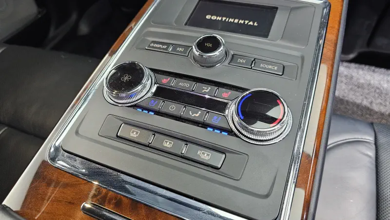 Lincoln Continental