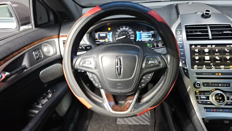Lincoln Mkz