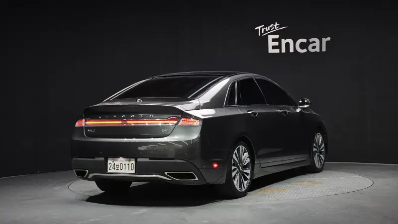 Lincoln Mkz