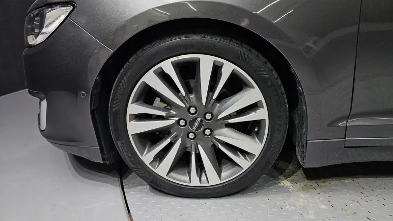 Lincoln Mkz