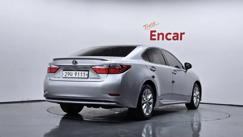 Lexus ES300h