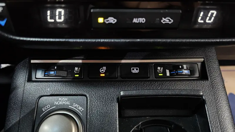Lexus ES300h