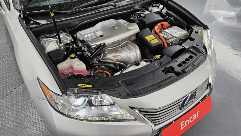 Lexus ES300h