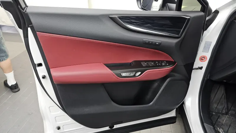 Lexus NX450h+