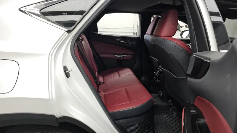 Lexus NX450h+