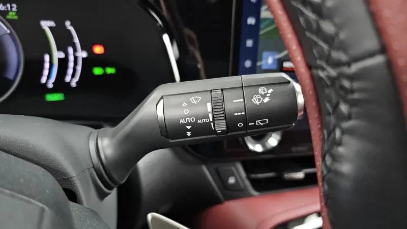 Lexus NX450h+