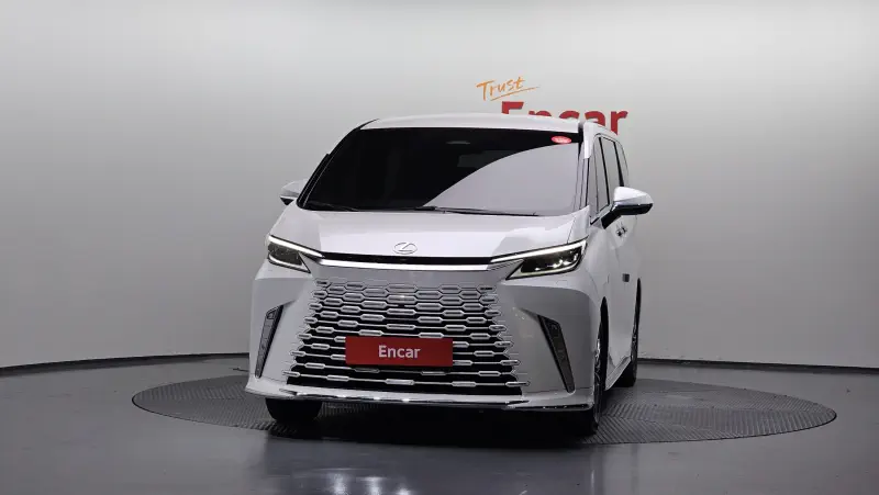 Lexus LM500h
