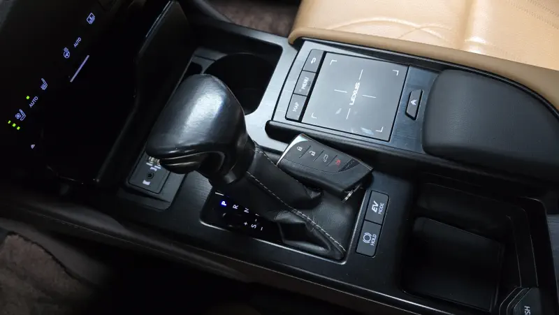 Lexus ES300h